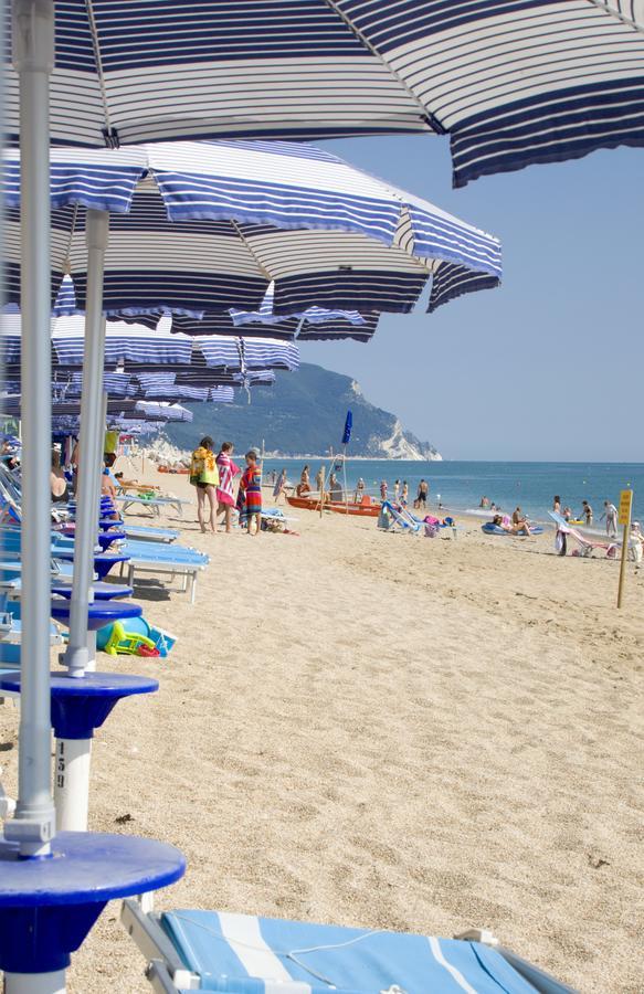 Villaggio Riva Musone Porto Recanati Extérieur photo